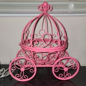 Pink Princess Carriage container. Top opens!